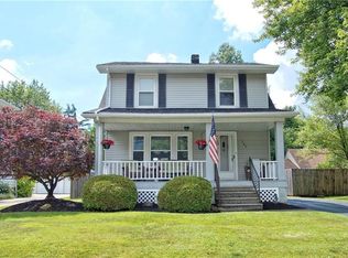 1360 Sunset Rd, Mayfield Heights, OH 44124