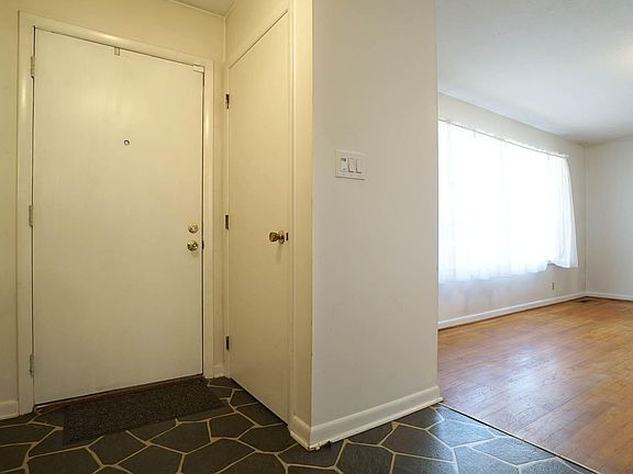 3rd image of 3916 Ingram Dr