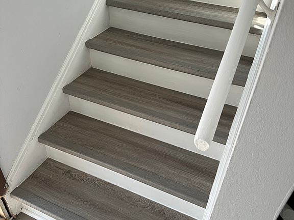 Entry stairs