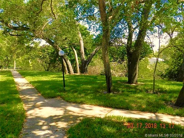 616 NW 13th St #24 — Photo 5