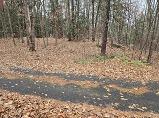 09-195 Three Winsor Dr, White River Junction, VT 05001