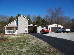 266 Blue Hole Rd, Campbellsville, KY 42718