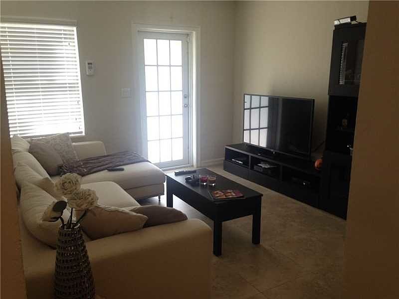 1st image of 119 Salamanca Ave APT 3