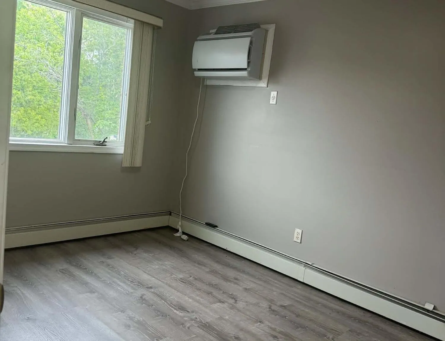 2 bed, 1.0 bath, 1402 sqft, $2,507 — Photo 4