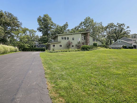 3rd image of 16131 W Creek Dr