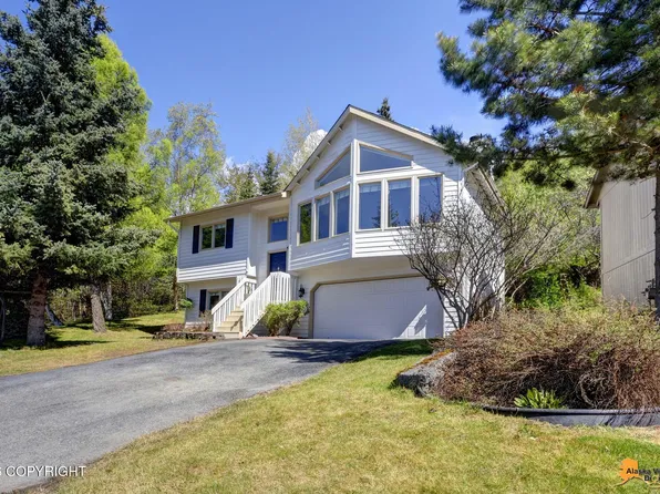 9845 Reliance Dr, Anchorage, AK 99507