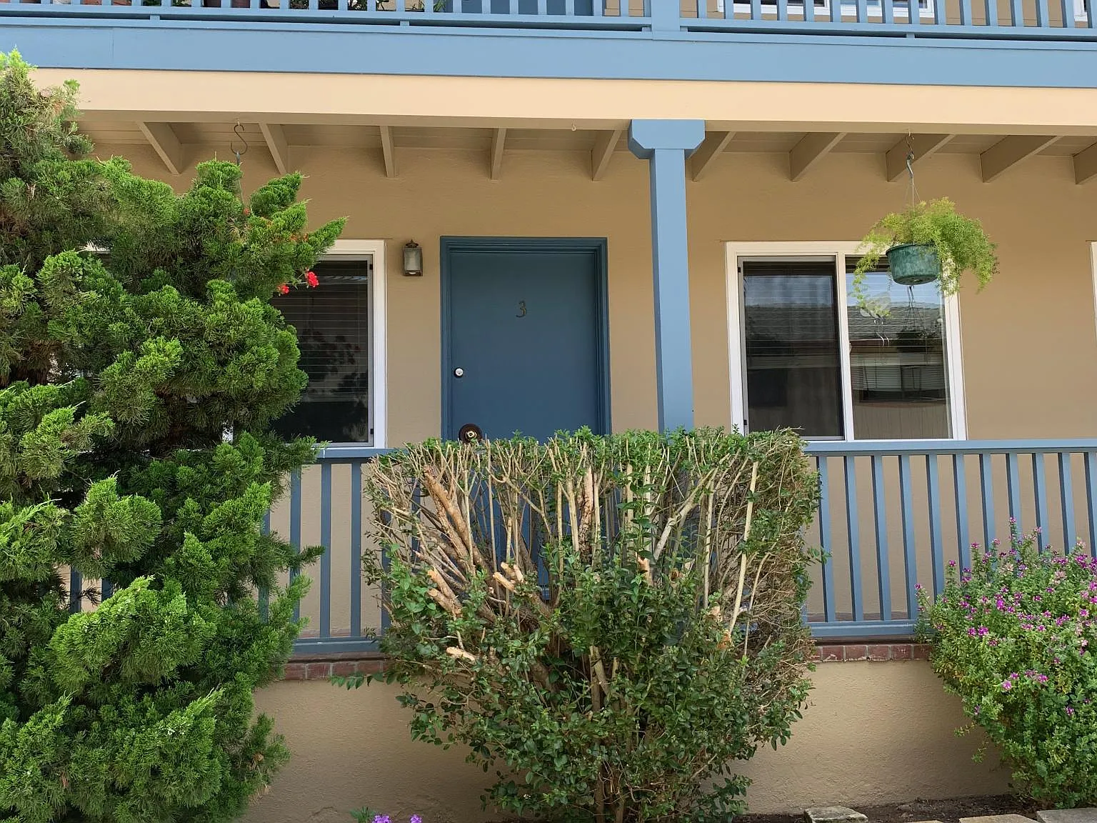 1 bed, 500 sqft, $2,100 — Photo 3