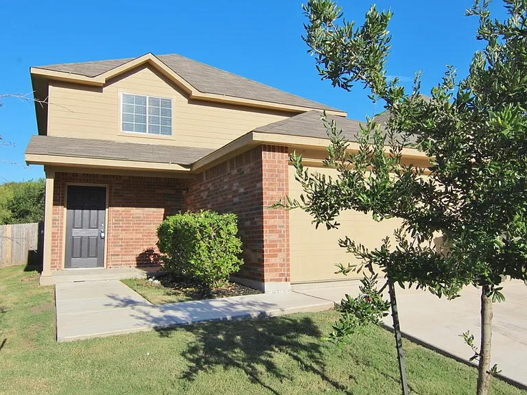 8810 Scarlett Pl — Photo 3