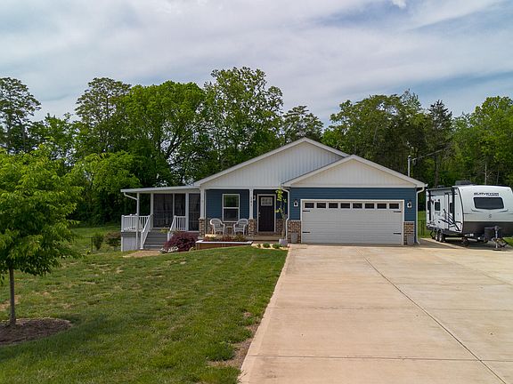 2nd image of 341 Garden Ln