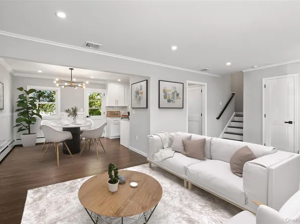 27 Lawrence Street, Mount Kisco, NY 10549