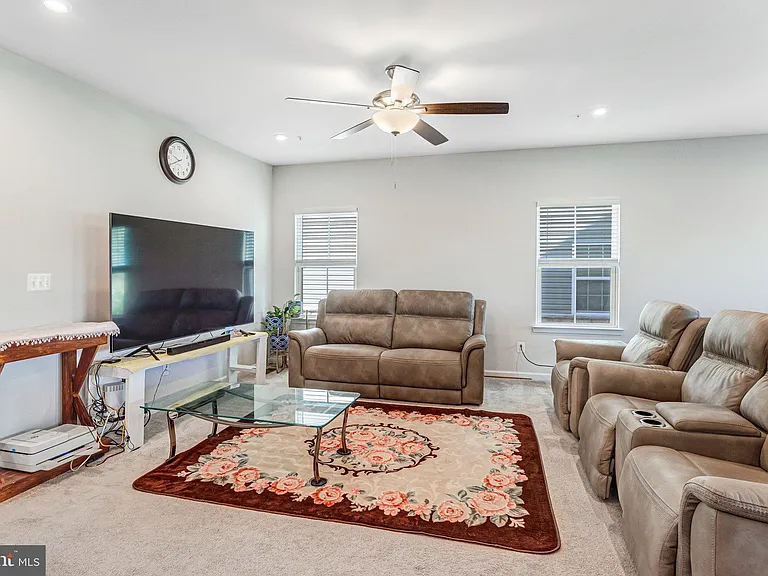 11241 Wheeler Ridge Dr — Photo 14