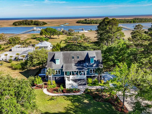 708 Donnelly Corner Dr, Awendaw, SC 29429