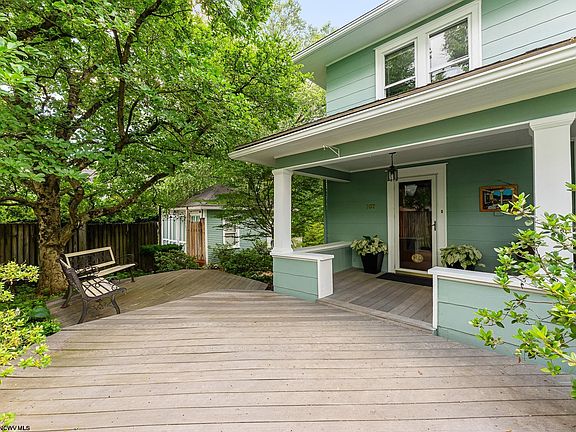 2nd image of 107 Ridgeley Rd