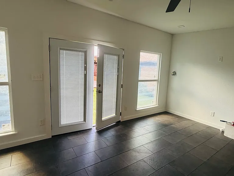 6128 Hollis Ave — Photo 24