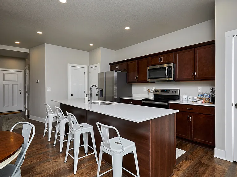 2109 Ammann Dr — Photo 7