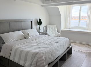 1435 Windward Rd, Milford, CT 06461