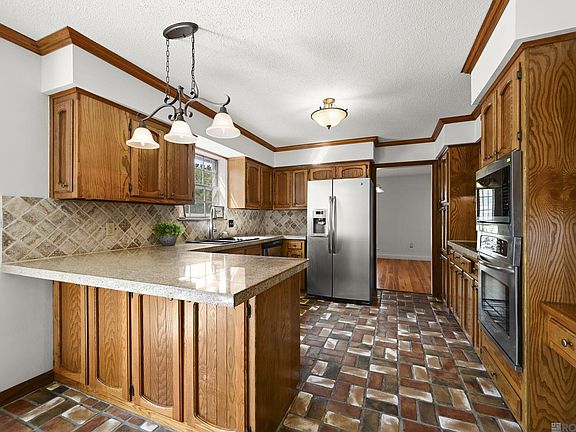2nd image of 5131 Hickory Ridge Blvd