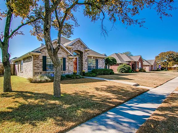 3rd image of 1541 Bosque Dr