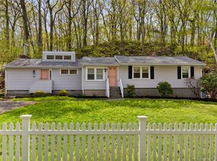 115 Sachem Head Rd, Guilford, CT 06437