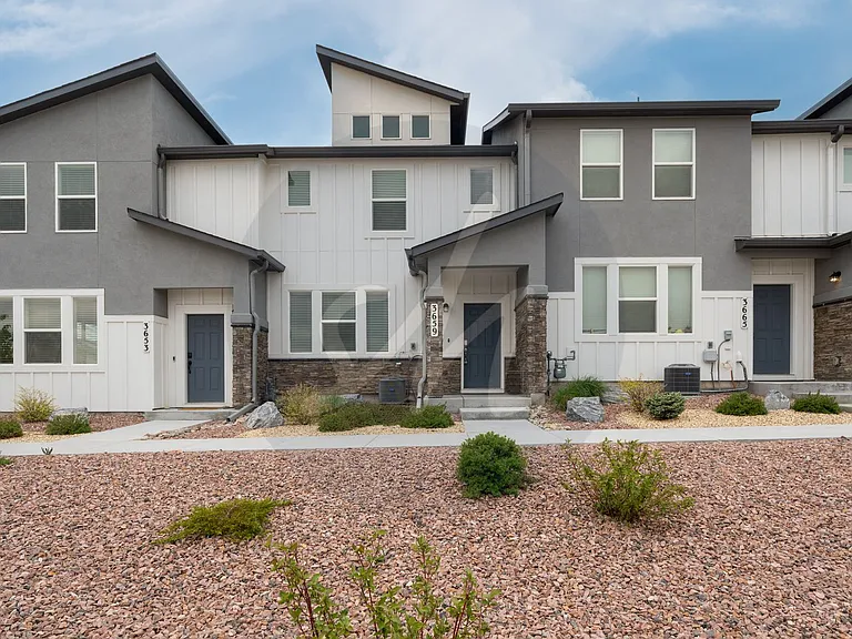 3659 Levy Park Dr — Photo 1