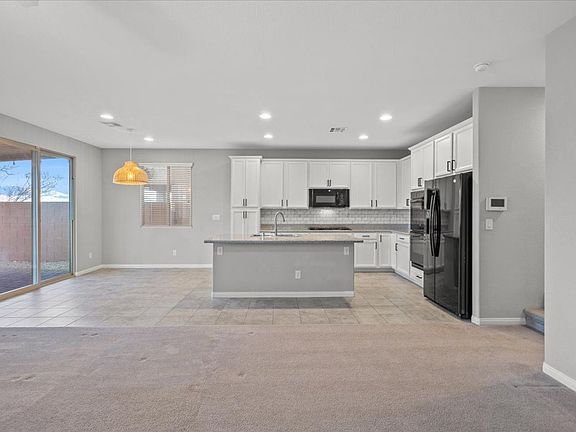 5th image of 8045 Green River Knob St