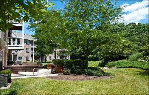 6045 N Main St — Photo 1