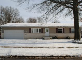 89 Hale St, Mogadore, OH 44260