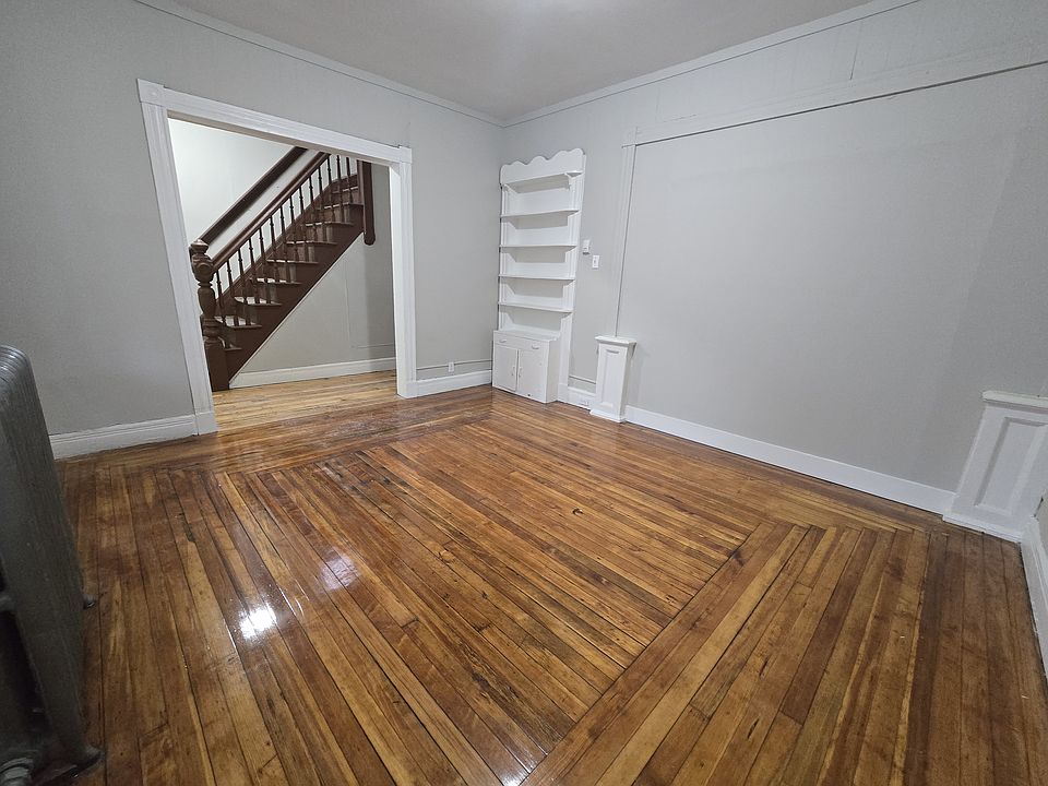 living room / dining room