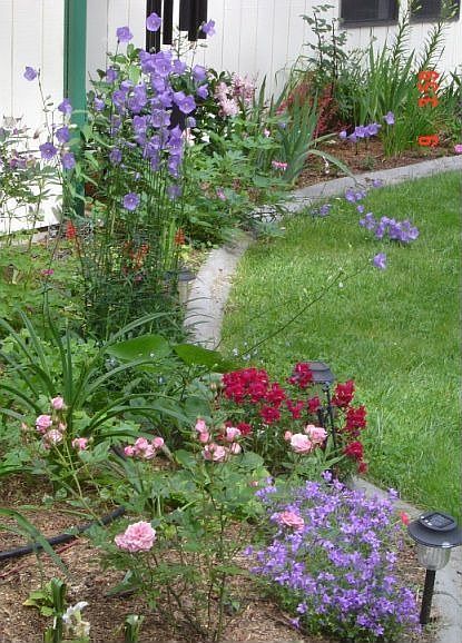 2nd image of 302 NE Hearthwood Blvd