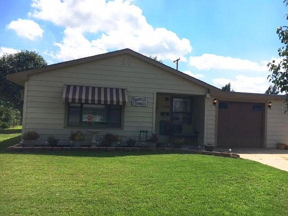 2nd image of 1113 Sierra Dr