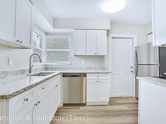 5th image of 1095 Saxon Blvd