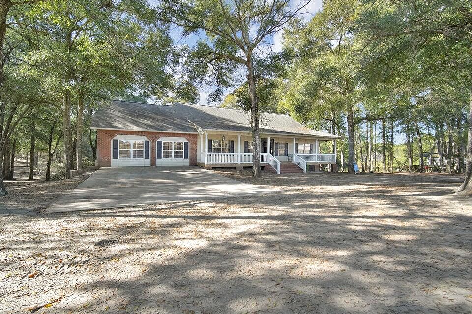 1st image of 115 Steves Pl