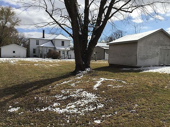 Back of property w/ Garage
