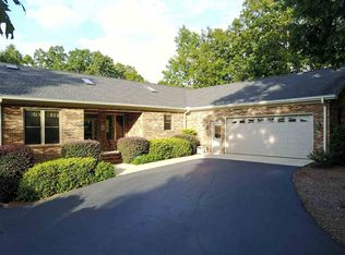 132 Laurel Ln, Townville, SC 29689