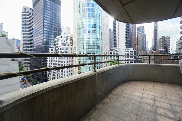 Rented by Compass | media 29