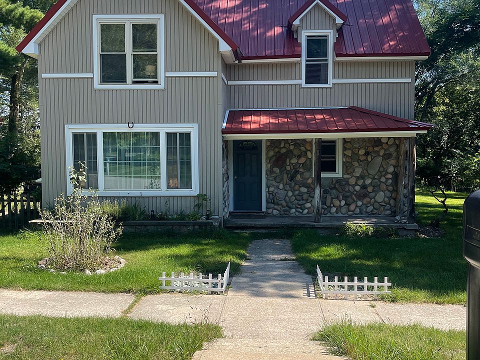 1st image of 320 Park St