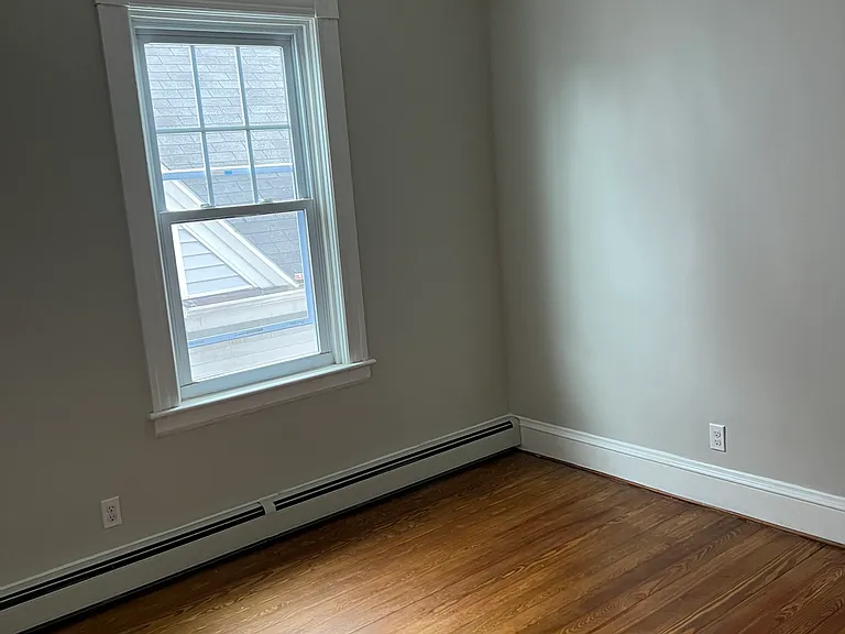 157 Chapin Ave #1 — Photo 6
