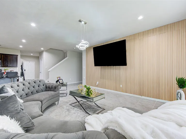 29623 Stanley Canyon Ln — Photo 4