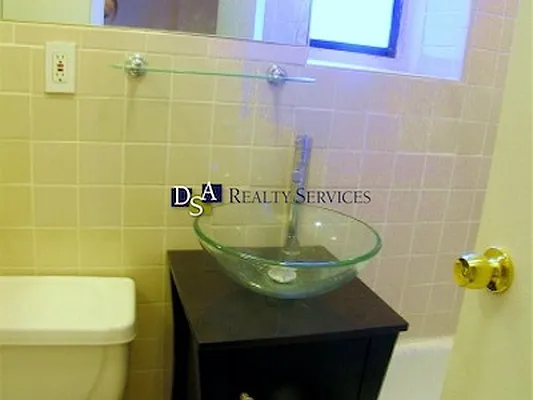 Rented by DSA Realty | media 83