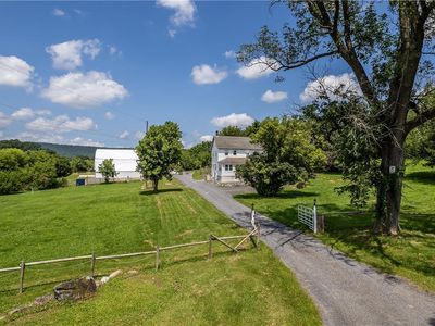 545 Abel Colony Rd, Wind Gap, PA, 18091