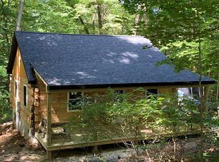 10572 W Deer Dr, Birdseye, IN 47513