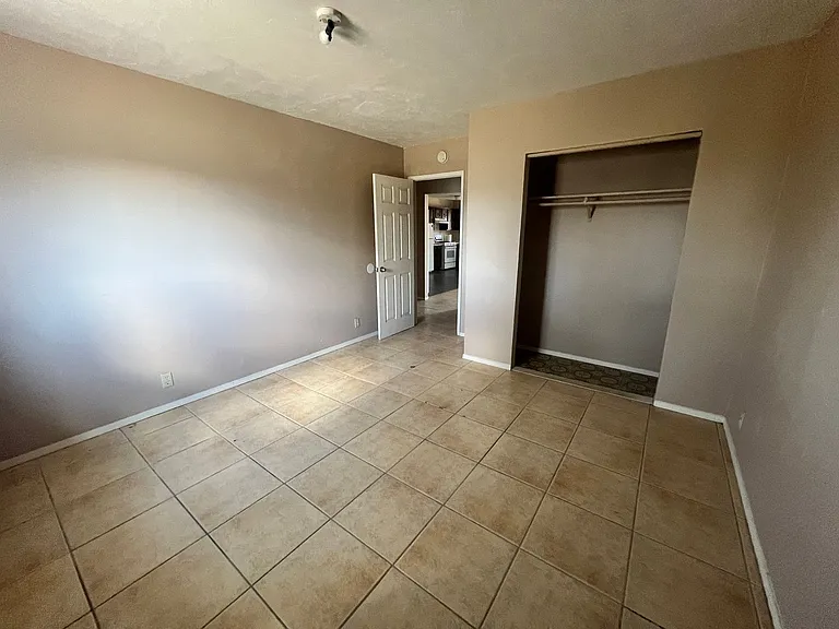 61776-61778 Desert Air Rd — Photo 14