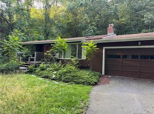 170 Davis Rd, Mansfield, CT 06268