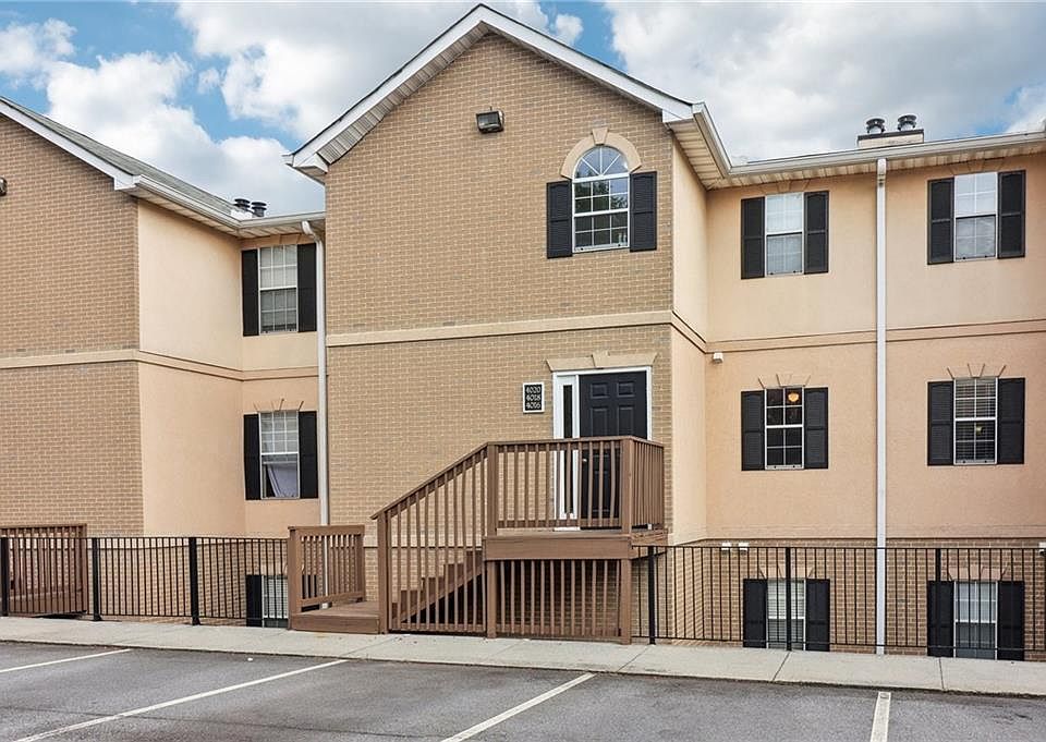 1st image of 4018 Stillwater Dr