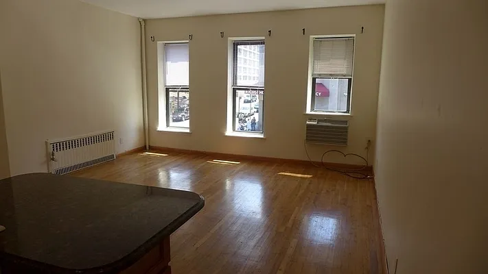Rented by Limestone Realty Bklyn, LLC | media 11