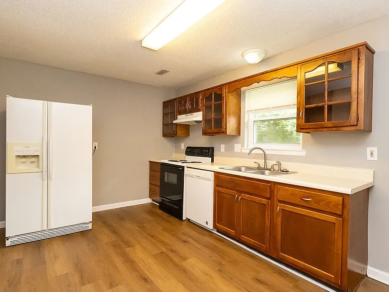 6080 Old Dayton Pike #A — Photo 1