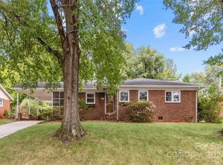701 Seneca Pl, Charlotte, NC 28210