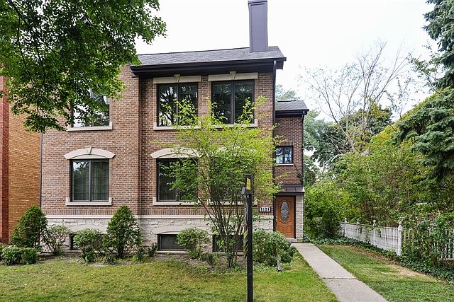 1st image of 9126 Ewing Ave #100