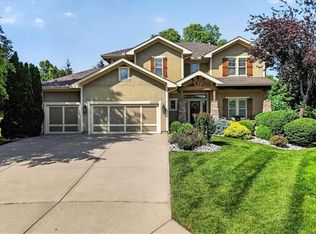 15933 Ballentine St, Overland Park, KS 66062