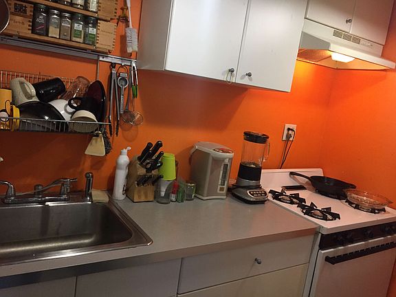 5th image of 77 Allen St APT 3A